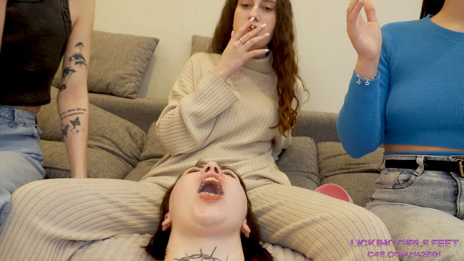 Licking Girls Feet - BEATRICE and DORI and JENNY - Best date for a dirty slut 4K
